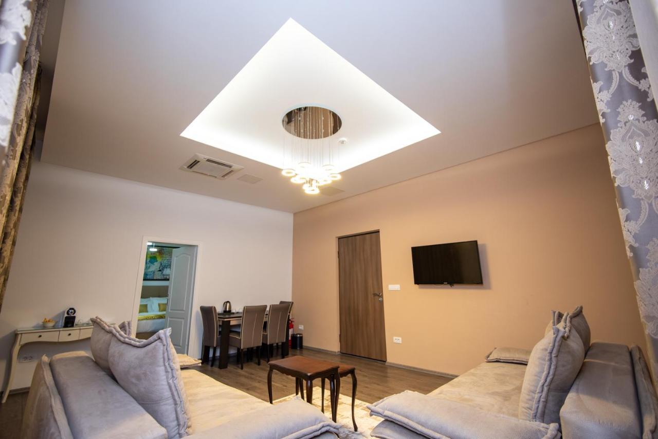 Megapolis Main Street Suites Сараево Экстерьер фото